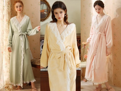 Vintage Courtly Velvet Long-Sleeved Robe: Elegance Meets Comfort