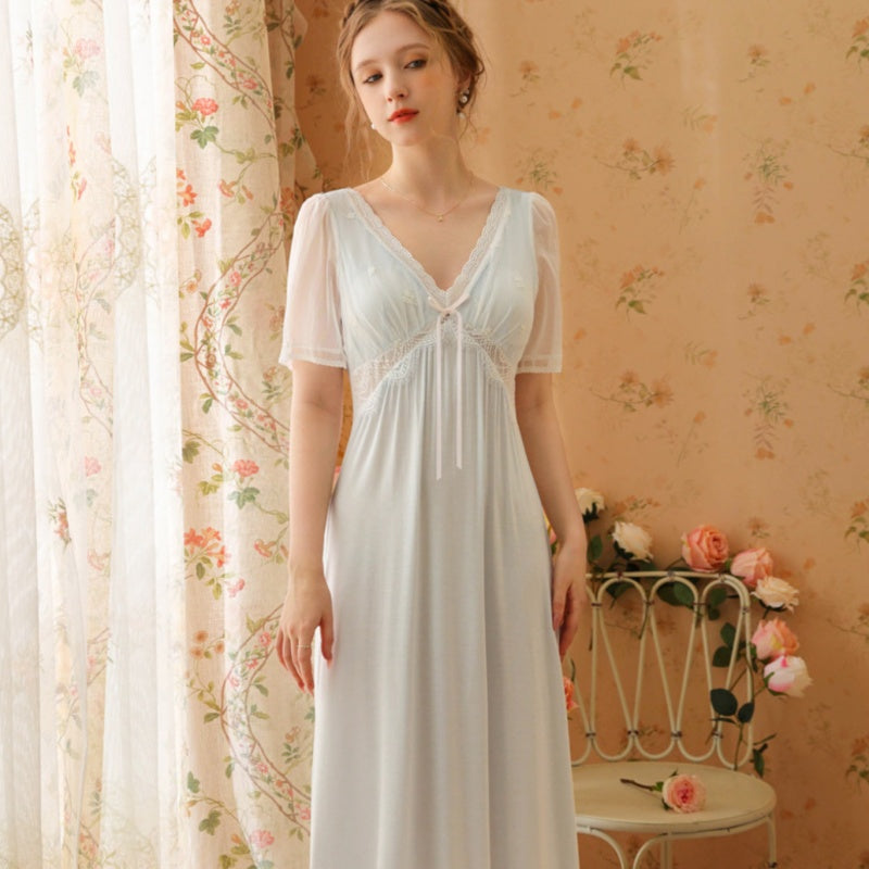 French Lace Short-Sleeved Nightdress