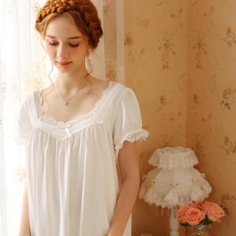 French Square Collar Lace Nightdress