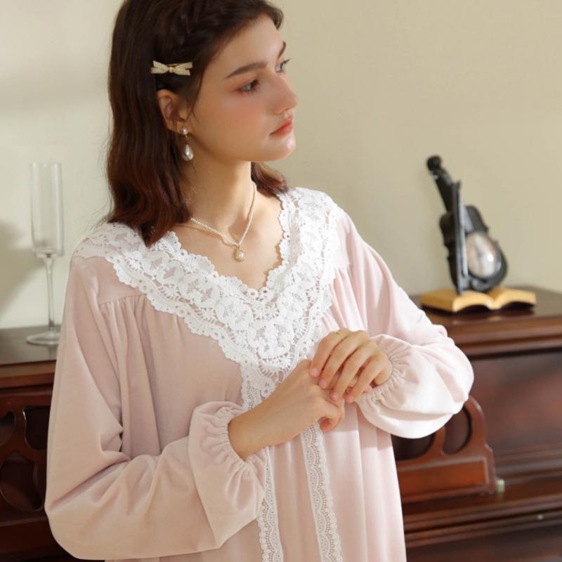 French Court Style Velvet Long Sleeve Nightdress