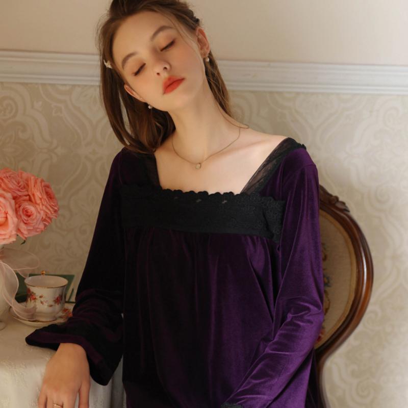 Elegant Square Neck Velvet Long Sleeve Nightdress