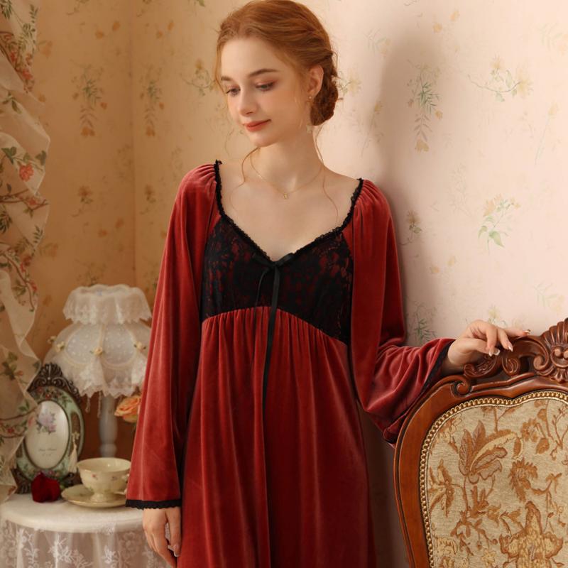 Courtly Lace Velvet Nightdress With Wide Sleeves