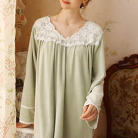 Cute Lace Warm Velvet Long Sleeve Nightdress