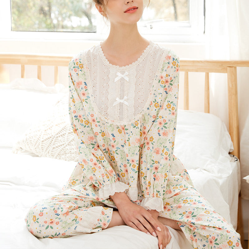 Flowers Printed Pajama Set