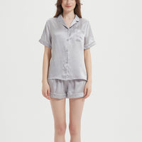 Comfortable Silk Pajama Set With Short Sleeves And Shorts