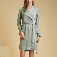 Shawl Collar Trimmed Satin Robe with Tie Wasit