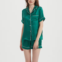 Comfortable Silk Pajama Set With Short Sleeves And Shorts