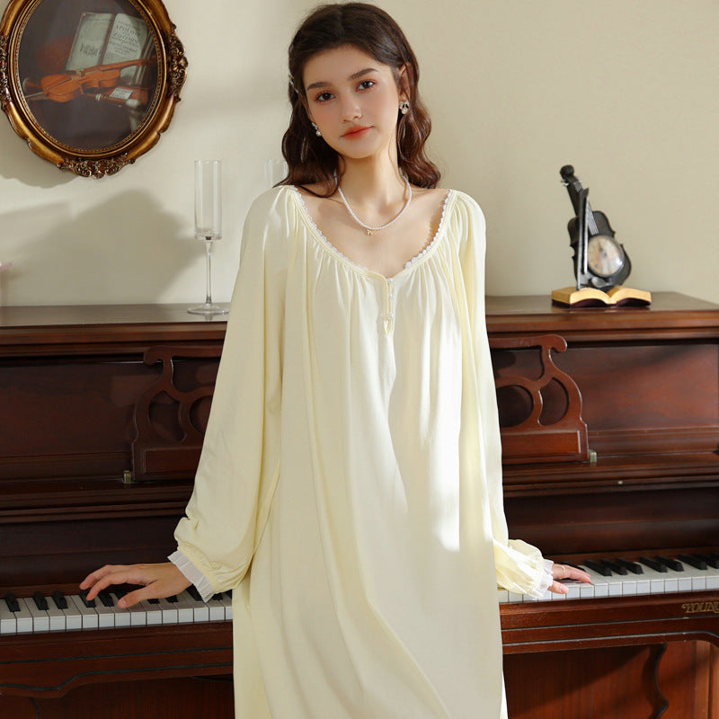 French Simple Long-Sleeved Nightdress