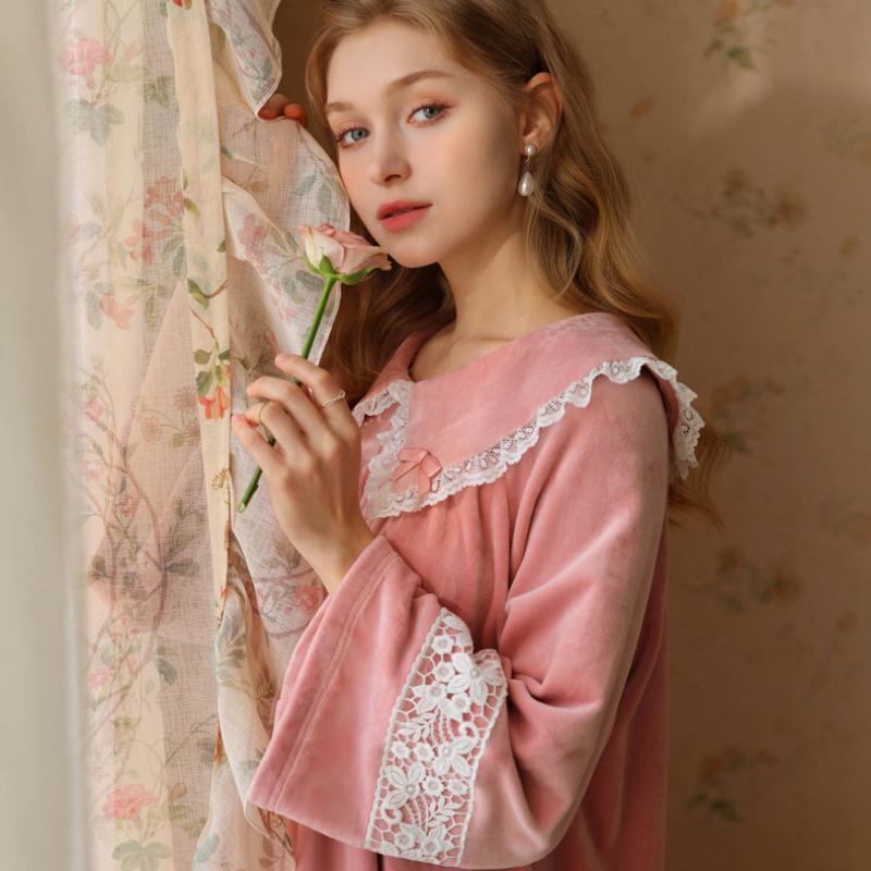 Leather Pink Lapel Lace Velvet Long Sleeve Nightdress