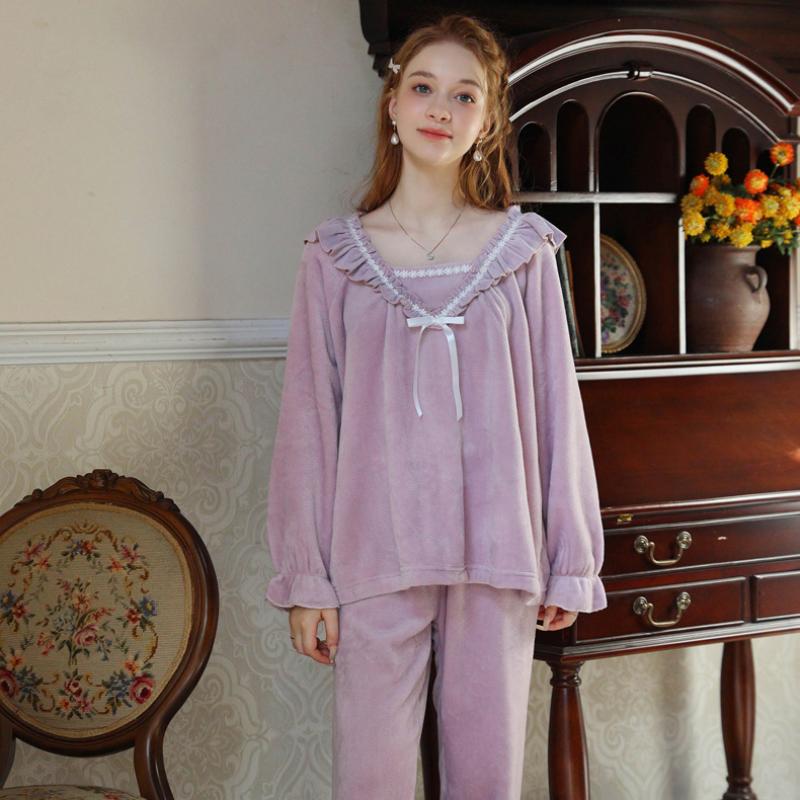 Cute Lace V-Neck Velvet Long Sleeve Pants Pajamas Set