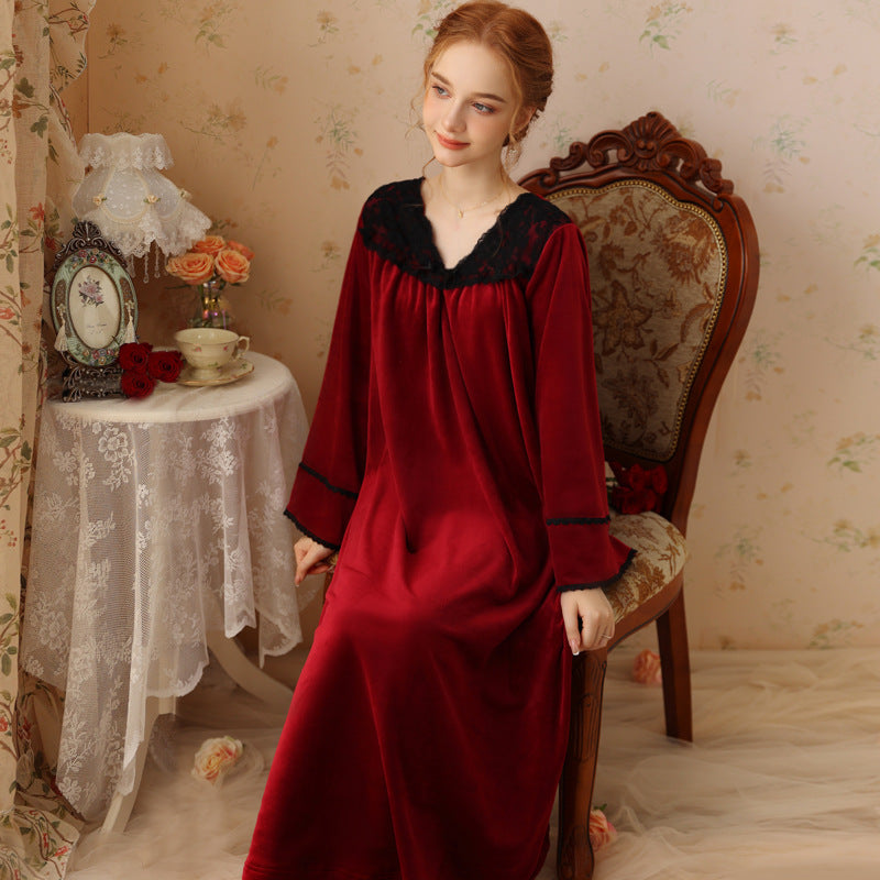 Cute Lace Warm Velvet Long Sleeve Nightdress