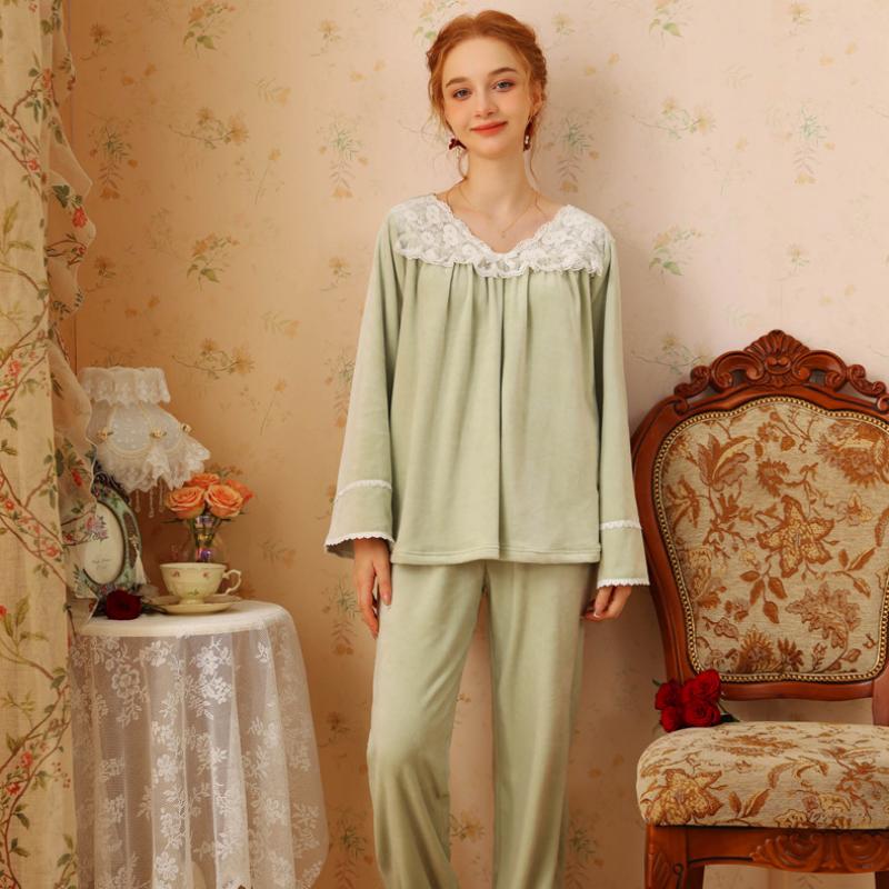 Solid Color V-Neck Floral Lace Velvet Long Sleeve Pants Pajamas Set