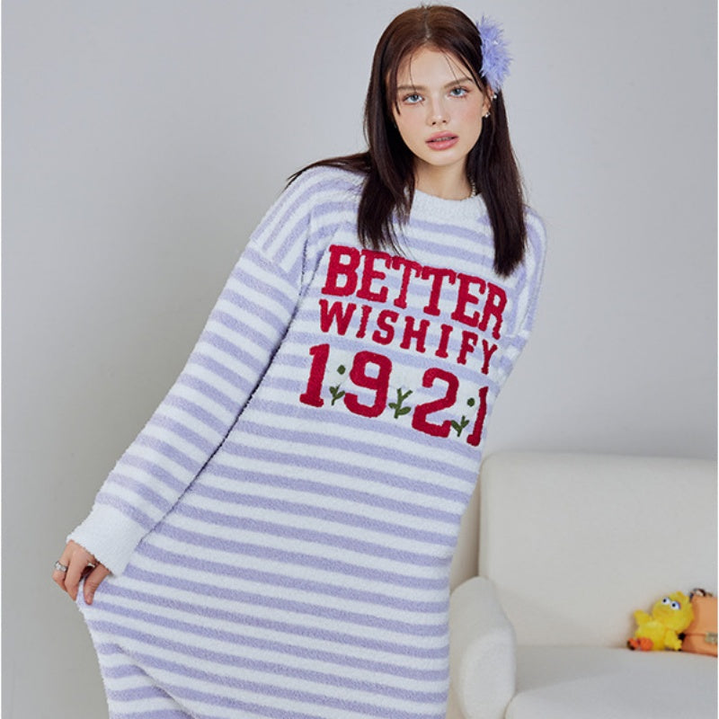 Light Purple Stripe Letter Embroidery Half-Pile Flannel Pullover Long-Sleeved Nightdress