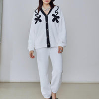 White Flower Half-Pile Flannel Long Sleeve Trousers Pajamas Set