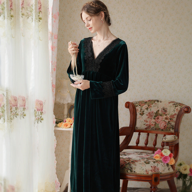 French Elegant Lace Velvet Long Sleeve Nightdress