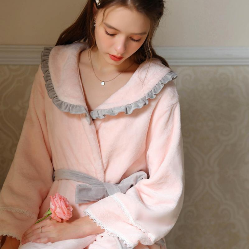 Vintage Pink Lapel Velvet Long-Sleeved Robe