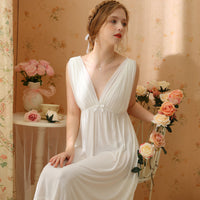 Elegant White Court Style Nightdress