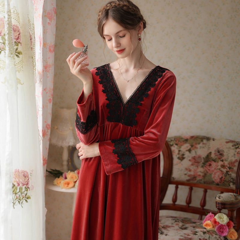 French Elegant Lace Velvet Long Sleeve Nightdress