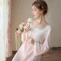 Vintage Lace Square Collar Long-Sleeved Nightdress