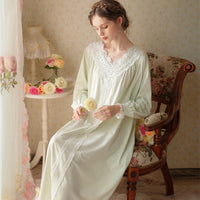 Light Green Lace Long-Sleeved Nightdress