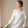 Sweet Courtly Lace Long-Sleeved Nightdress