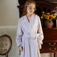 French Lapel Lace Velvet Long Sleeve Robe