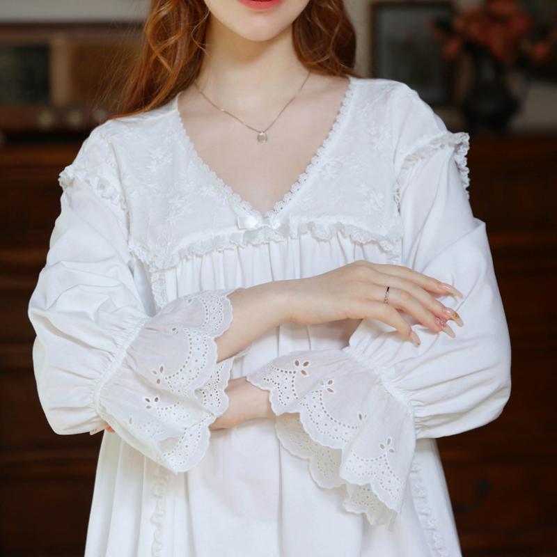 Cute V-Neck Lace Long Sleeve Pants Pajamas Set