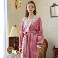 Vintage Courtly Velvet Long-Sleeved Robe