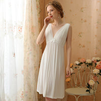 Elegant White Court Style Nightdress