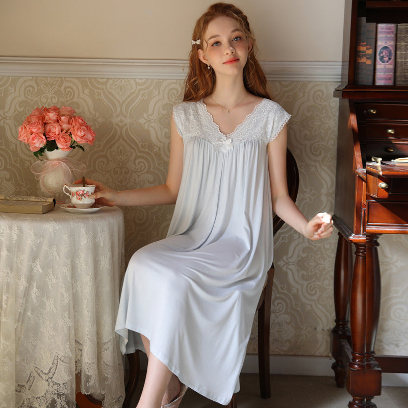 Elegant French Sleeveless Nightdress