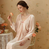 Pink V-Neck Velvet Long-Sleeved Nightdress