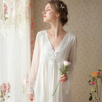 Palace Style Retro Lace Bow V-Neck Long-Sleeved Nightdress