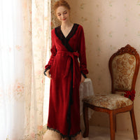 Vintage Courtly Velvet Long-Sleeved Robe