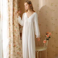 Solid Color Cotton Lace Mesh V-Neck Long-Sleeved Nightdress