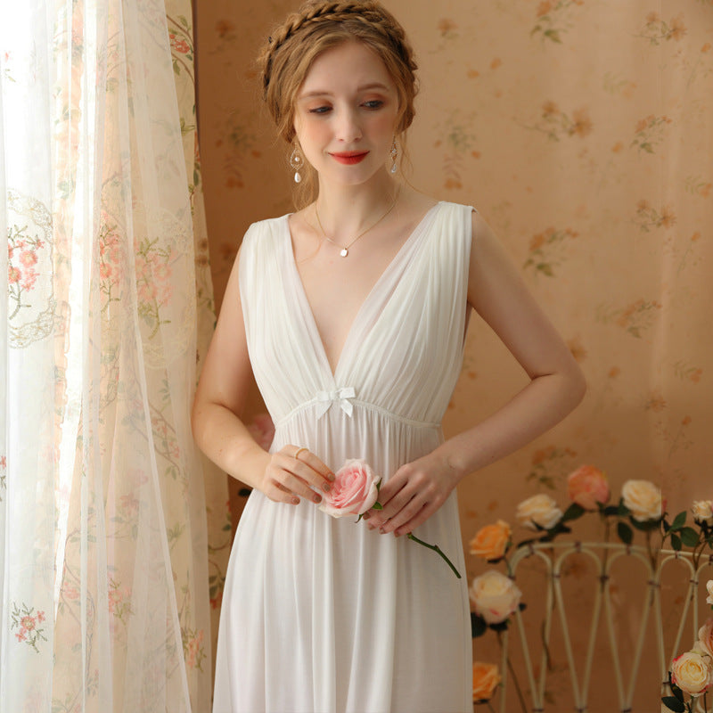 Elegant White Court Style Nightdress