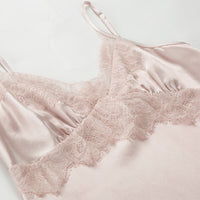 19 Momme Mulberry Silk Lace Suspender Nightdress