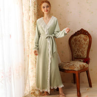 Vintage Courtly Velvet Long-Sleeved Robe