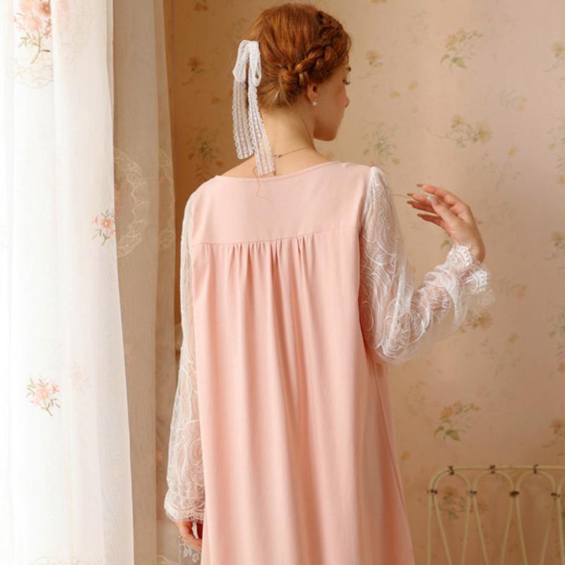 Sweet Cotton Lace Long-Sleeved Nightdress